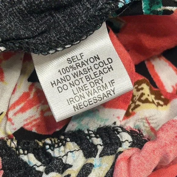 Cotton Candy LA Floral Halter Romper Black Tropical Print Ruffle Womens Small - Picture 4 of 5